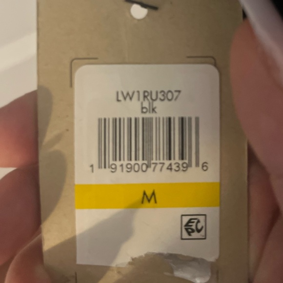 Levi’s puffer jacket - Picture 4 of 4